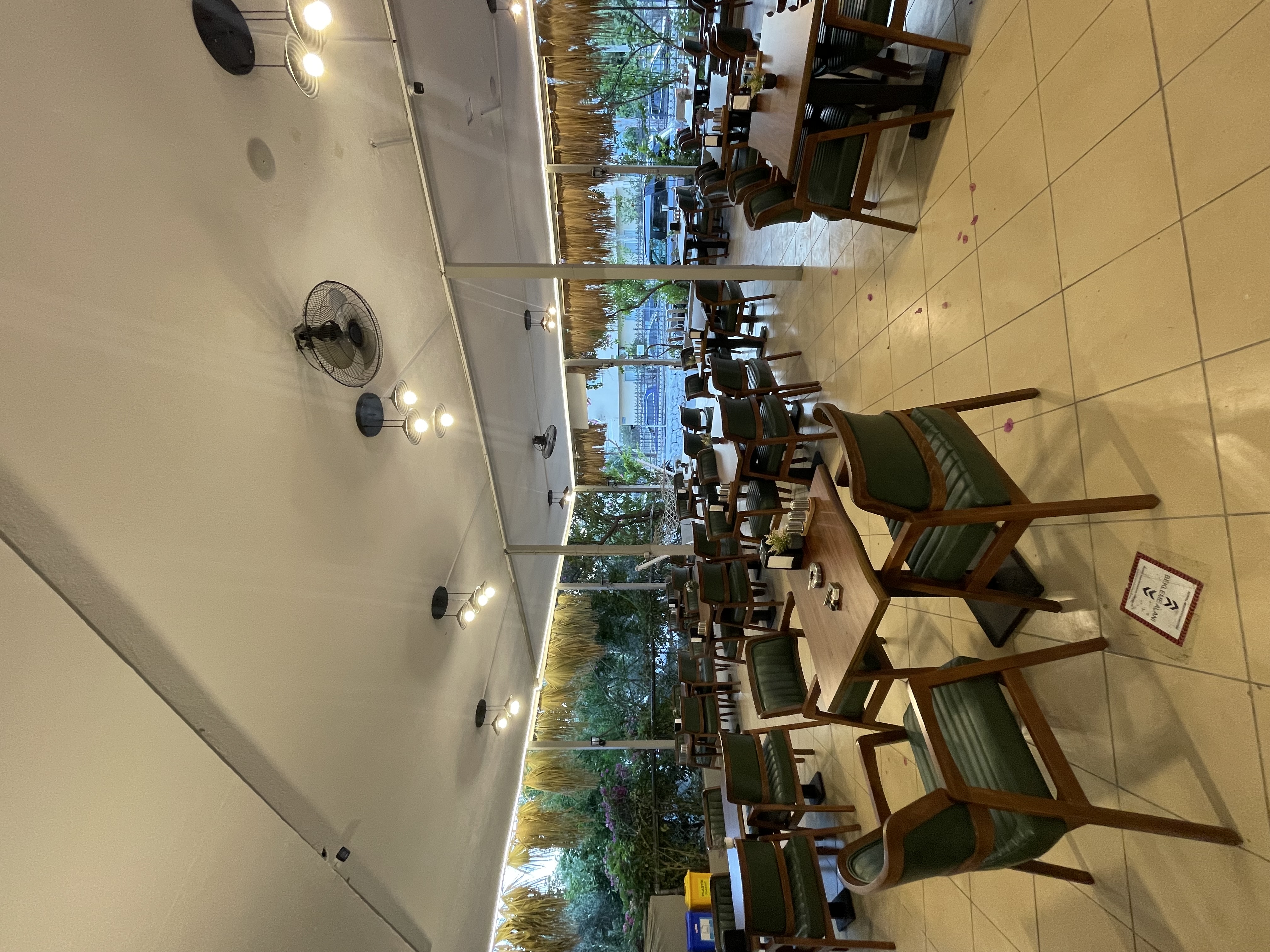 Rayana Restaurant